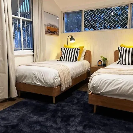 Paddington Springs - Pool & Pet Friendly House Holiday home Brisbane