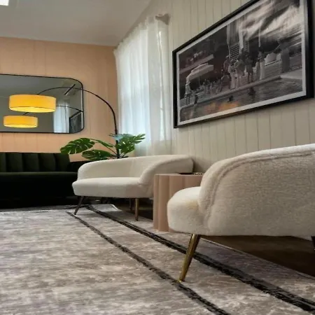 Paddington Springs - Pool & Pet Friendly House Holiday home