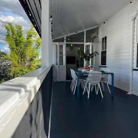 Paddington Springs - Pool & Pet Friendly House *