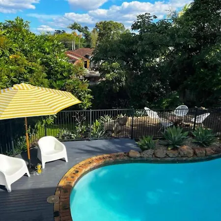 Paddington Springs - Pool & Pet Friendly House Holiday home Brisbane