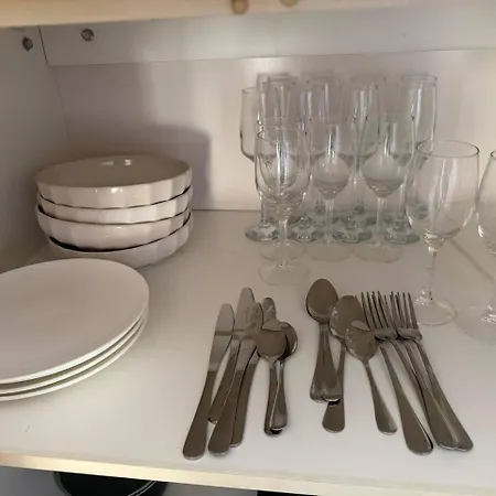 Affordable 2br Family Convenient And Comfort Brisbane