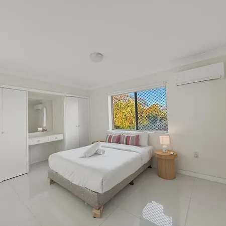 Affordable 2br Family Convenient And Comfort Holiday home