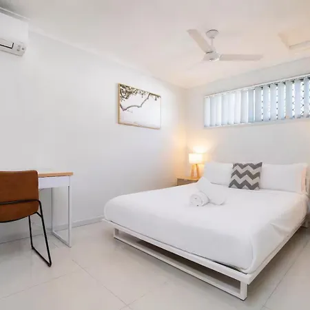 Smart Self Check-in - W Freney Apartment
