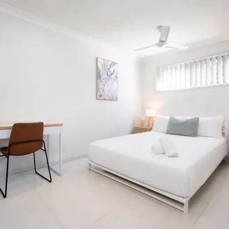 Smart Self Check-in - W Freney Apartment