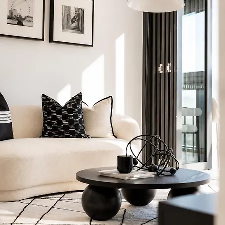 1bedroom In Queen's Wharf Lv 62 - Skyline And View *