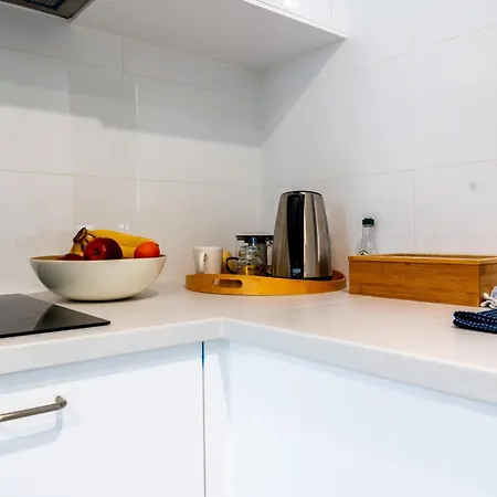 Apartment Recently Renovated Private *