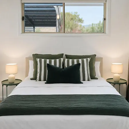 Spacious 3br W Parking In Sunnybank - Relax & Unwind Holiday home Brisbane