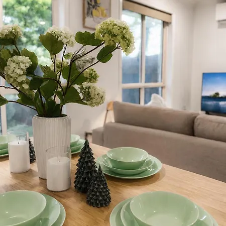 Holiday home Spacious 3br W Parking In Sunnybank - Relax & Unwind *