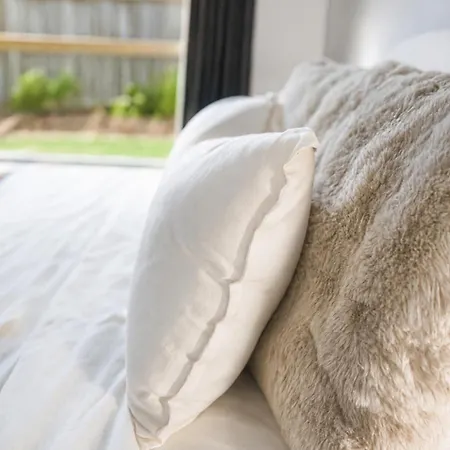 Spacious 3br W Parking In Sunnybank - Relax & Unwind Holiday home Brisbane