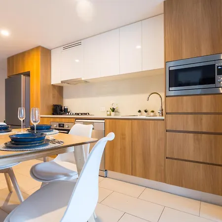 Heart Of Brisbane - Skytower Cbd Getaway - Level 40 Pool & Gym - Walk Everywhere * Brisbane