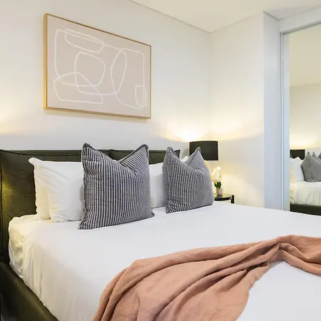 Heart Of Brisbane - Skytower Cbd Getaway - Level 40 Pool & Gym - Walk Everywhere Apartment Brisbane
