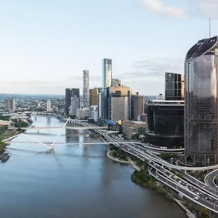 Heart Of Brisbane - Skytower Cbd Getaway - Level 40 Pool & Gym - Walk Everywhere Apartment Brisbane