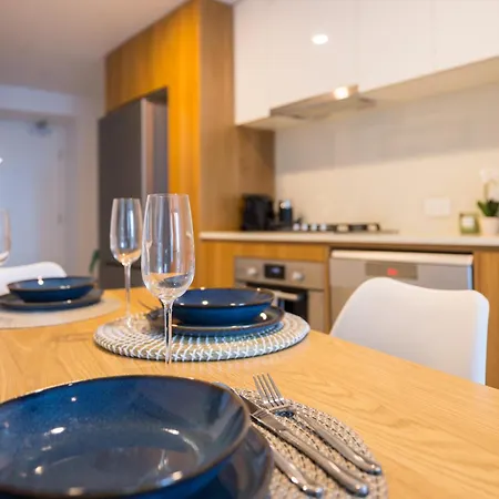 Heart Of Brisbane - Skytower Cbd Getaway - Level 40 Pool & Gym - Walk Everywhere Brisbane