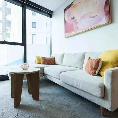 Apartment Heart Of Brisbane - Skytower Cbd Getaway - Level 40 Pool & Gym - Walk Everywhere *