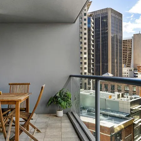 Bridge Views - Sleeps 8 - Cbd - Pool, Gym & Parking Brisbane