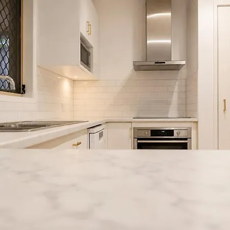 Mt Gravatt Affordable 4 Bedroom Family | Sleep 8