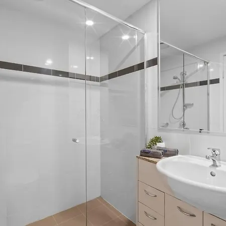 Apartment Ryeva - Free Parking, Pool, Gym & Sauna