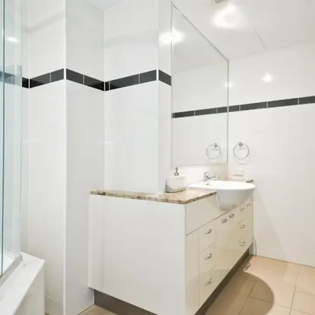 Ryeva - Free Parking, Pool, Gym & Sauna Apartment Brisbane