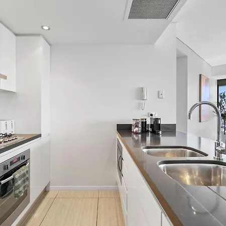Apartment Ryeva With Free Parking, Pool, Sauna, Gym & River Views *