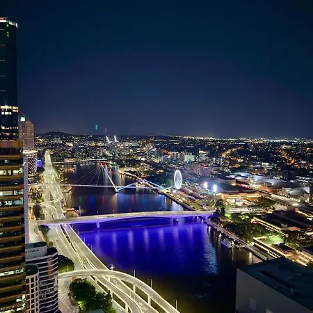 Ryeva With Free Parking, Pool, Sauna, Gym & River Views * Brisbane