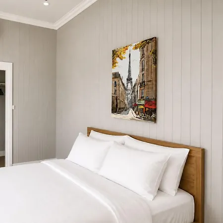 Holiday home 6 Beds Stylish Home In Coorparoo, 10 Mins To Cbd *
