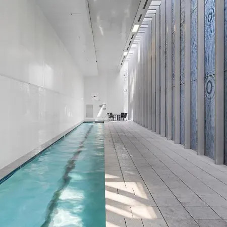 Cbd Resort-style Pool, Gym, Parking Walk To Waterfront
