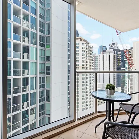 Stylish Cbd With Pool, Sauna, Gym & Bathtub