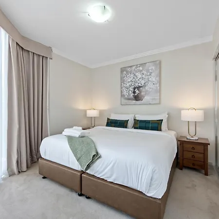 Stylish Cbd With Pool, Sauna, Gym & Bathtub Apartment Brisbane