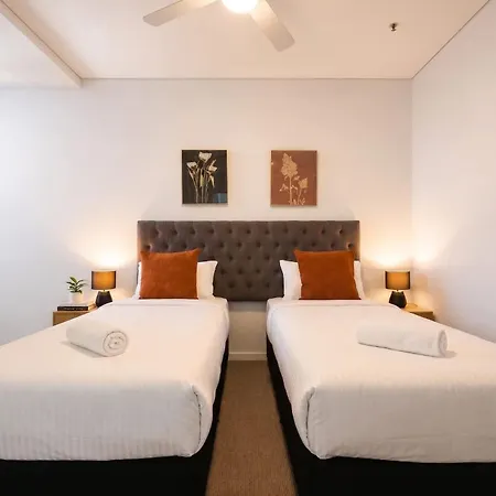 Apartment 2br Night Life -pool-parking-rooftop
