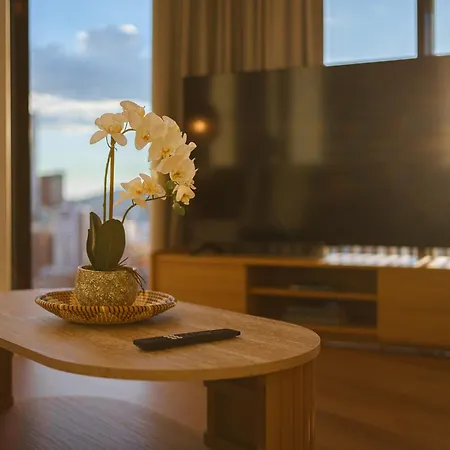 Lux 33th Floor 2br 2bath, Infinity Pool, Gym, Wifi * Brisbane
