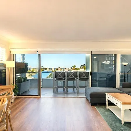 Bayside 4br Family Retreat | Walk To Manly Harbour Holiday home *