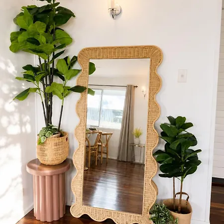 Holiday home Chic Urban Escape In Norman Park -