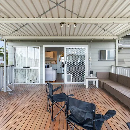 Elegant 4-bedroom Upper-level In Camp Hill *
