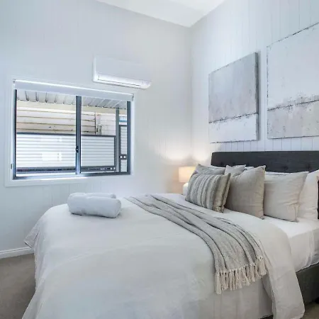 Holiday home Retreat - 4bed Brisbane