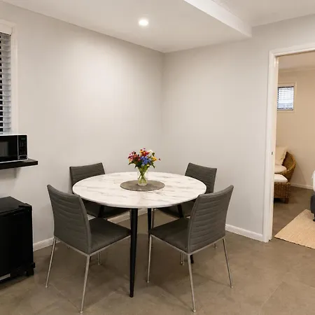 Holiday home 1bed 1bath Ground Floor West End