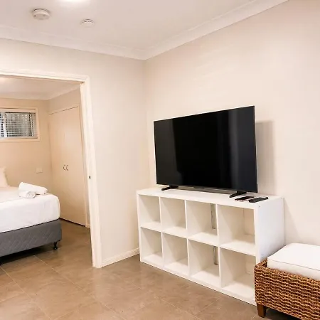 1bed 1bath Ground Floor West End Holiday home *