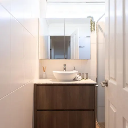 Holiday home Bayside 4br Family Retreat | Walk To Manly Harbour *