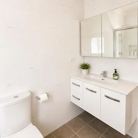 Charming Queenslander 3 Bed 1 Bath In West End Holiday home *