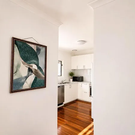 Charming Queenslander 3 Bed 1 Bath In West End Holiday home