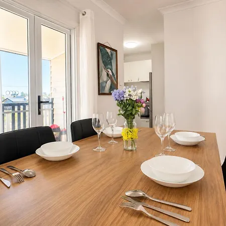 Charming Queenslander 3 Bed 1 Bath In West End Holiday home Brisbane