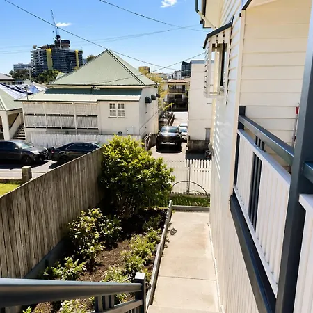 Charming Queenslander 3 Bed 1 Bath In West End Holiday home Brisbane