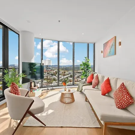 Lvl 22 - Sleep 8 - Pool Cinema & Parking Apartment Brisbane