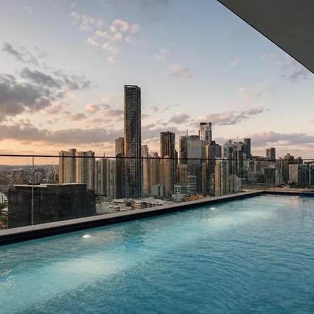 2br Sky - Pool - Gym - Sleeps 6 - Baby * Brisbane