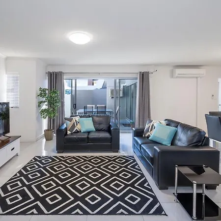 Apartment Oversized 2 Bed With Terrace And Free Parking - Stroll To Hsw