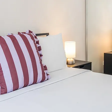 Apartment Prime Location River Glimpse 2br Walk To Cbd With Parking Brisbane