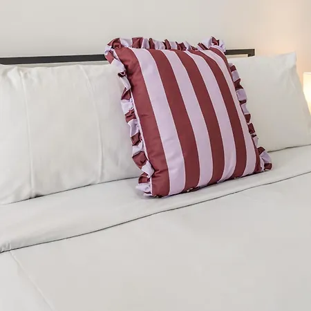 Apartment Prime Location River Glimpse 2br Walk To Cbd With Parking Brisbane