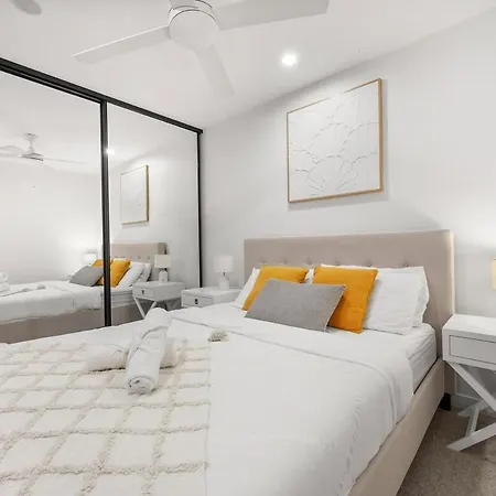 2br Sky - Pool - Gym - Sleeps 6 - Baby *