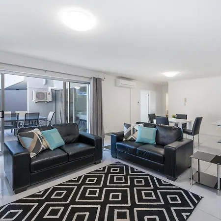 Oversized 2 Bed With Terrace And Free Parking - Stroll To Hsw * Brisbane