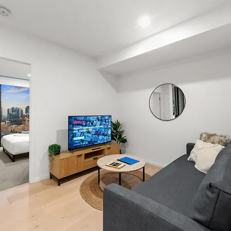 Apartment Million Dollar Views & Location! Walk To Cbd!