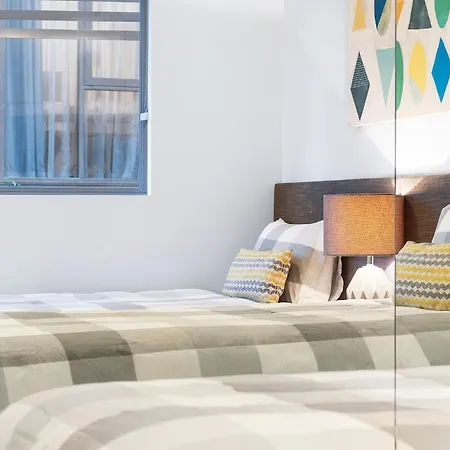 Spacious And Stylish 3br In West End Apartment